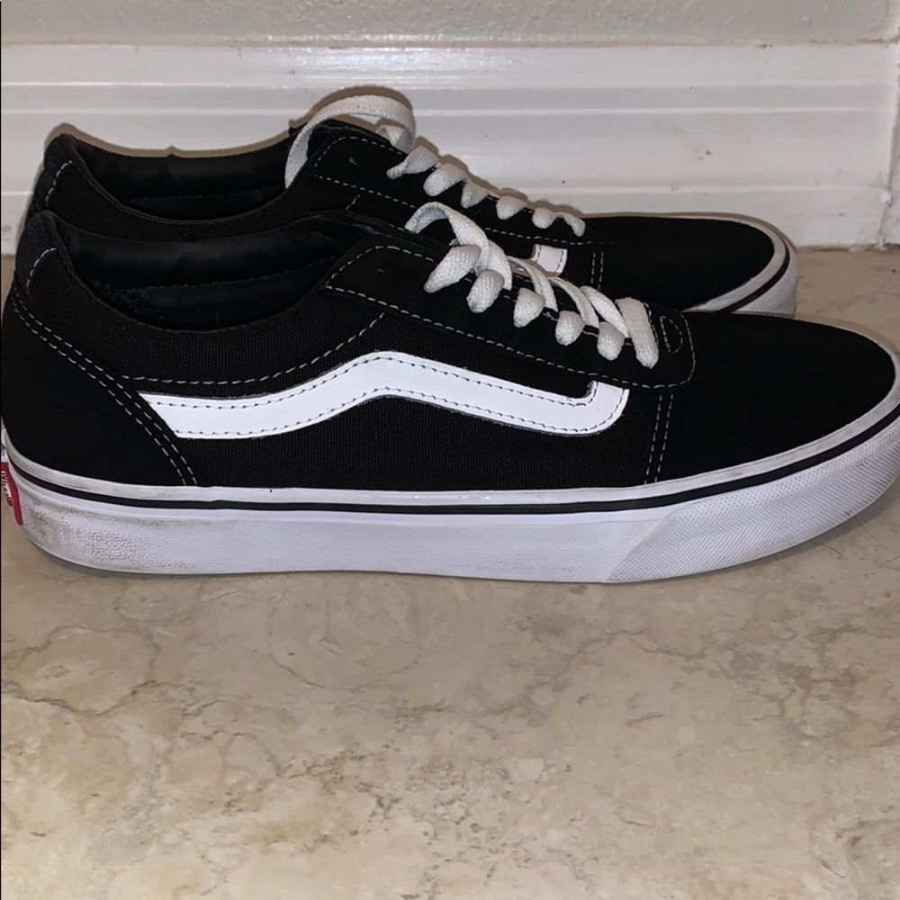 Black and white Old skool vans